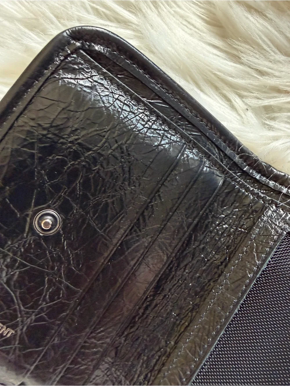 Saint Laurent Niki bifold leather wallet - Picture 9 of 12